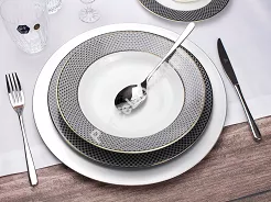 Komplet talerzy na 6 osób (18el) Bogucice - Lumen 990