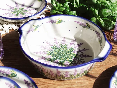 Naczynie do zapiekania 28 cm okrągłe Bolesławiec - Lawendowy Zakątek