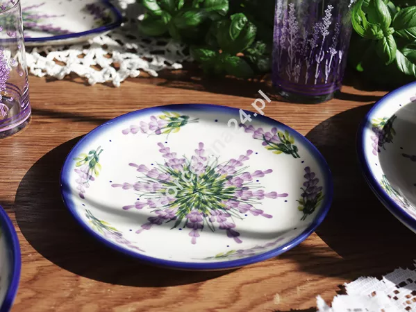 Talerz deserowy 19 cm Bolesławiec - Lawendowy Zakątek Talerz deserowy 19 cm Bolesławiec - Lawendowy Zakątek