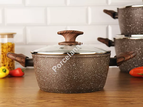Garnek z pokrywką 2,4 L PINTINOX - Chalet 23.CHA.V120 Garnek z pokrywką 2,4 L PINTINOX - Chalet 23.CHA.V120