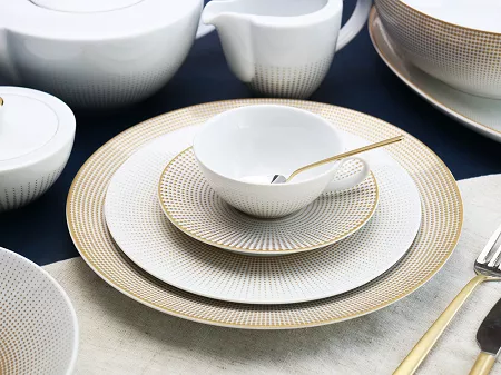 Serwis obiadowo - herbaciany na 12 osób (67 el.) Bogucice - Luce 1261