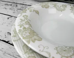 Komplet talerzy na 6 osób (18 el.) Bogucice - Glamour 915