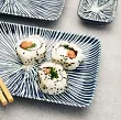 Zestaw do sushi dla 2 osób (4 el.) z pałeczkami Tokyo Design Studio - Tokusa Blue 33846