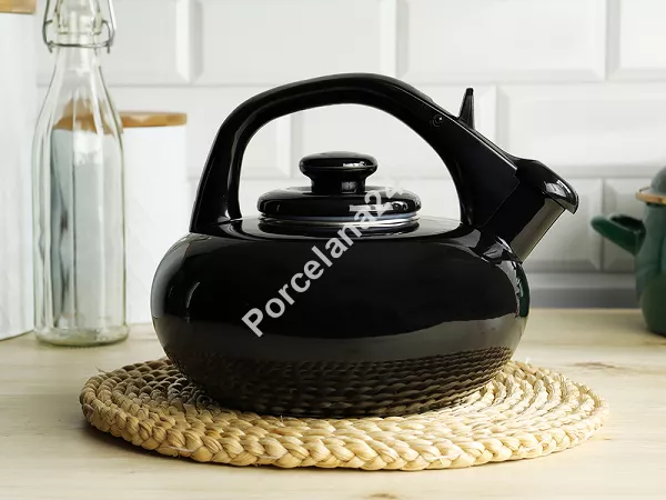 Czajnik emaliowany 2,5 L Forchetto - Luna Nero 1FO.CZA.1109 Czajnik emaliowany 2,5 L Forchetto - Luna Nero 1FO.CZA.1109