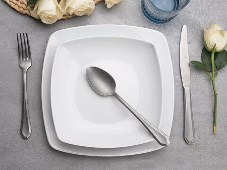 Komplet talerzy na 6 osób (18el) Chodzież - Akcent C000 BIAŁY (TG20)