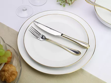 Komplet talerzy na 6 osób (18 el.) Bogucice - Base Gold 1182