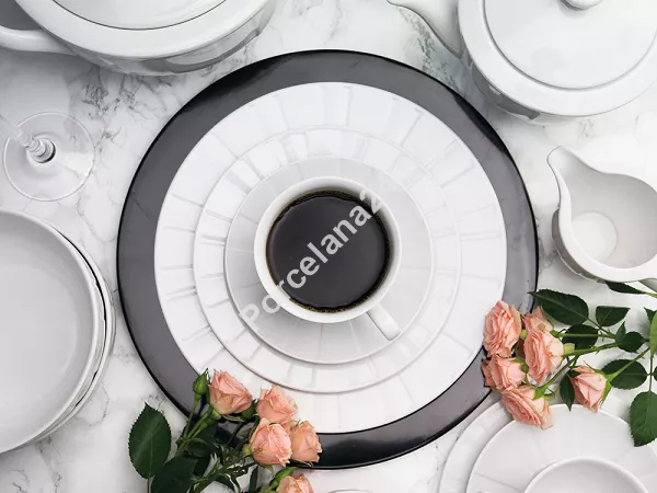 Serwis obiadowo - herbaciany na 12 osób (82el) Ćmielów - Oktawa biała 0001 Serwis obiadowo - herbaciany na 12 osób (82el) Ćmielów - Oktawa biała 0001