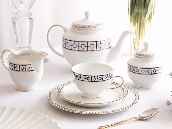 Garnitur do herbaty na 6 osób (21 el.) Bogucice - Patra 1143 Garnitur do herbaty na 6 osób (21 el.) Bogucice - Patra 1143