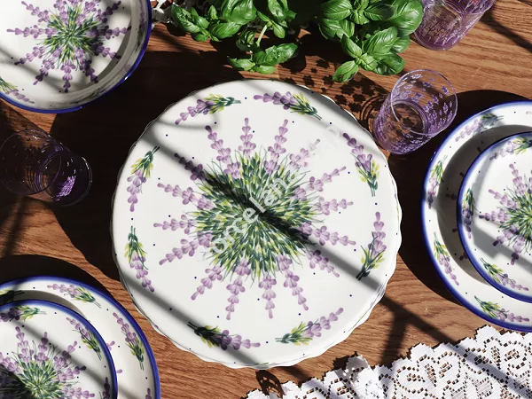 Patera na nodze 27 cm Bolesławiec - Lawendowy Zakątek Patera na nodze 27 cm Bolesławiec - Lawendowy Zakątek