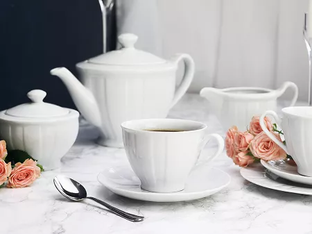 Garnitur do herbaty (kawy) na 6 osób (21 el.) Ćmielów - Oktawa biała 0001