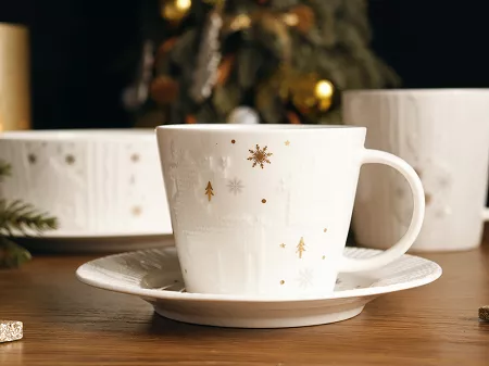 Filiżanka ze spodkiem 0,24 l / 15 cm Altom Design - Zimowy Blask 07.CHR.1334