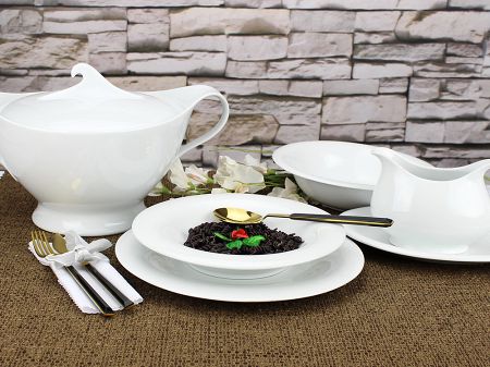 Serwis obiadowy na 12 osób (42el) Bogucice - Gamma White 1075