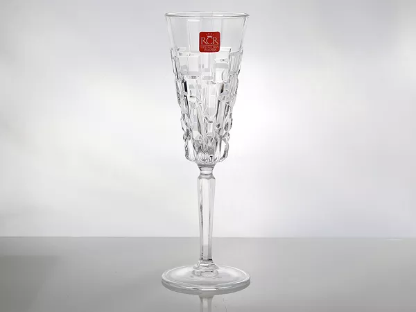 Kpl. kieliszków do szampana 190 ml (6 szt.) RCR - Etna 274370 Kpl. kieliszków do szampana 190 ml (6 szt.) RCR - Etna 274370