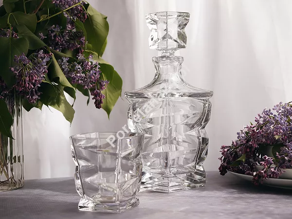 Kpl. szklanek do whisky 0,3 L (6szt) + karafka 0,75L (1szt) Bohemia - ZIG ZAG 4SB.ZZ.761798 Kpl. szklanek do whisky 0,3 L (6szt) + karafka 0,75L (1szt) Bohemia - ZIG ZAG 4SB.ZZ.761798