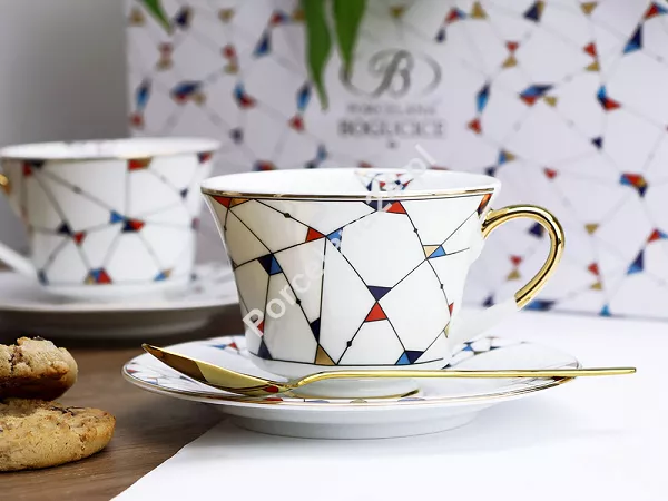 Filiżanka ze spodkiem 0,25 l Bogucice - Arlekin 1179 GIFT BOX Filiżanka ze spodkiem 0,25 l Bogucice - Arlekin 1179 GIFT BOX