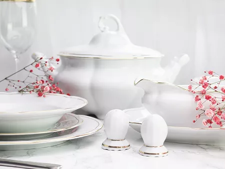 Serwis obiadowy na 12 osób (43 el) Ćmielów - Bolero 3604 Złota Linia