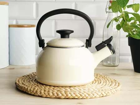 Czajnik emaliowany 1,6 L Forchetto - Retro Cremoso 1FO.CZA.1161