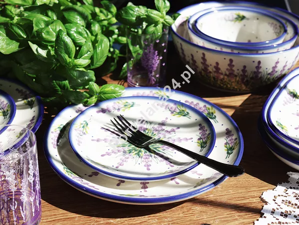 Serwis obiadowy na 12 osób (42el.) Bolesławiec - Lawendowy Zakątek Serwis obiadowy na 12 osób (42el.) Bolesławiec - Lawendowy Zakątek