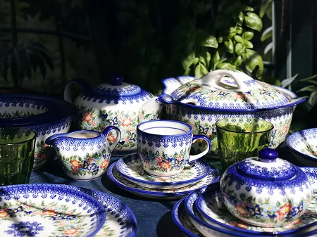 Serwis obiadowo - kawowy na 12 osób (82el.) Bolesławiec - Kwiatowy Ogród