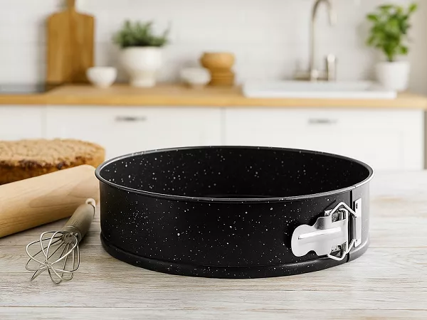 Tortownica okrągła 28 cm Karl Hausmann - Czarna 6.FOR.3280 Tortownica okrągła 28 cm Karl Hausmann - Czarna 6.FOR.3280