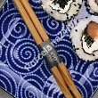 Zestaw do sushi dla 2 osób (4 el.) z pałeczkami Tokyo Design Studio - Kotobuki Karakusa 14347