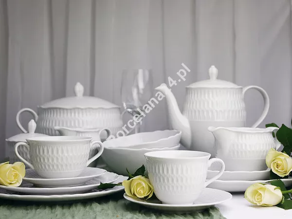 Serwis obiadowo - kawowy na 12 osób (106el) Ćmielów - Sofia 0001 (FS25) Serwis obiadowo - kawowy na 12 osób (106el) Ćmielów - Sofia 0001 (FS25)