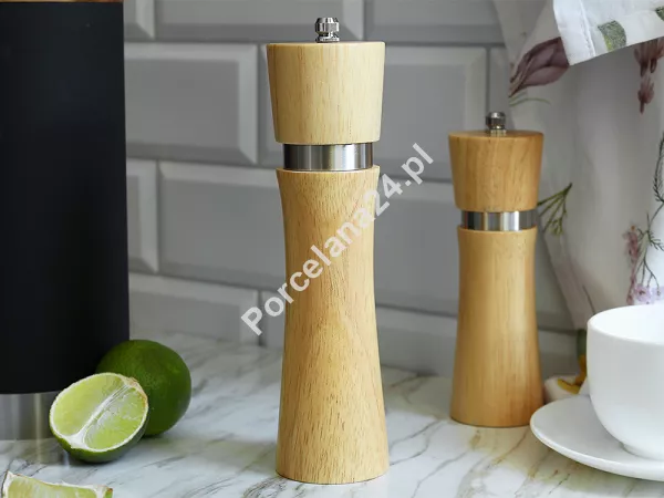 Młynek drewniany ręczny do soli / pieprzu 21 cm Odelo - Simo 1OD.ML.2054 Młynek drewniany ręczny do soli / pieprzu 21 cm Odelo - Simo 1OD.ML.2054