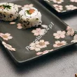 Zestaw do sushi dla 2 osób (4 el.) z pałeczkami Tokyo Design Studio - Sakura Black 33760