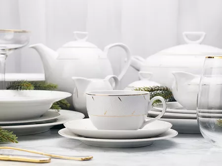 Serwis obiadowo - kawowy na 12 osób (83 el) Chodzież- Yvonne G896 Kropla Złota