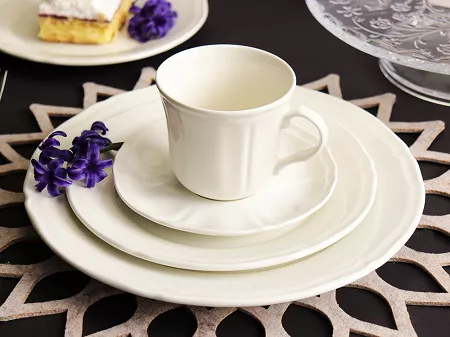 Serwis obiadowo - kawowy na 6 osób (30el.) Bogucice - Gino Cream 1229 ecru