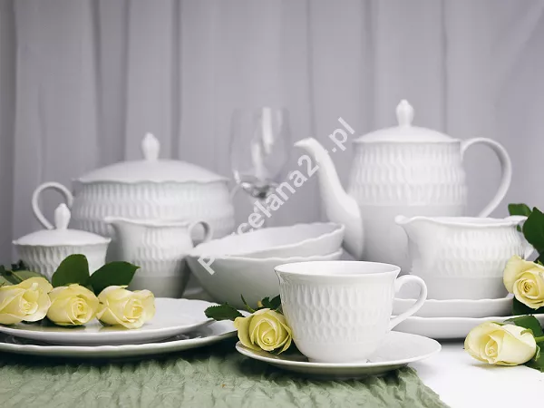 Serwis obiadowo - kawowy na 12 osób (82el) Ćmielów - Sofia 0001 (FS25) Serwis obiadowo - kawowy na 12 osób (82el) Ćmielów - Sofia 0001 (FS25)