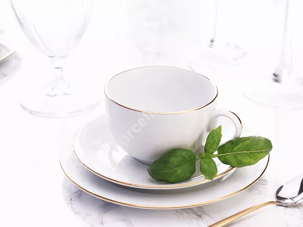 Komplet do herbaty na 6 osób (18 el.) Bogucice - Lolita Gold 1162 Komplet do herbaty na 6 osób (18 el.) Bogucice - Lolita Gold 1162