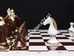 Szachy porcelanowe 33 el (jasny brąz) Ćmielów - SZOO drewniana szkrzynia
