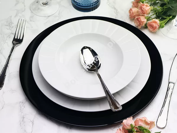 Komplet talerzy na 6 osób (18el) Ćmielów - Oktawa biała 0001 Komplet talerzy na 6 osób (18el) Ćmielów - Oktawa biała 0001