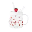 Kubek szklany z silikonową pokrywką i szklaną słomką 600 ml Altom Design - Truskawka 07.K.3517