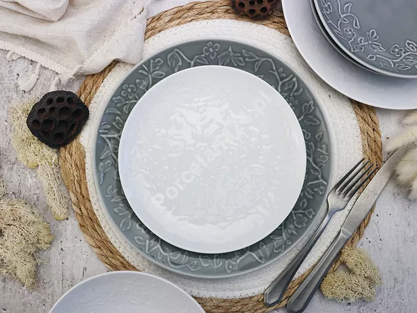 Komplet talerzy na 6 osób (18 el) Lubiana - Hanami Klasyczna Biel / Kamienna Szarość Komplet talerzy na 6 osób (18 el) Lubiana - Hanami Klasyczna Biel / Kamienna Szarość