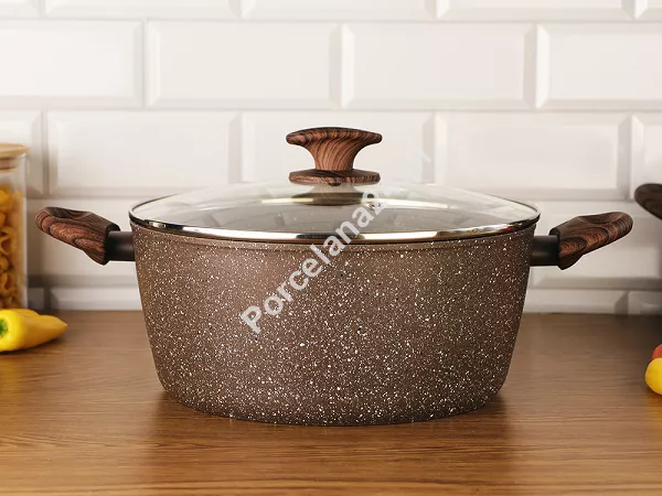 Garnek z pokrywką 5,2 L PINTINOX - Chalet 23.CHA.V126 Garnek z pokrywką 5,2 L PINTINOX - Chalet 23.CHA.V126