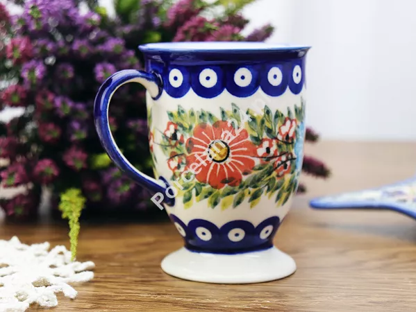 Kubek na stopce 0,3 L Bolesławiec - Rajska Łąka gat. I Kubek na stopce 0,3 L Bolesławiec - Rajska Łąka gat. I