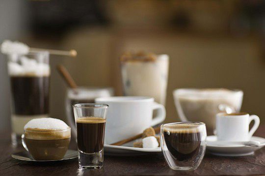 W jakich szklankach najwygodniej pić kawę?